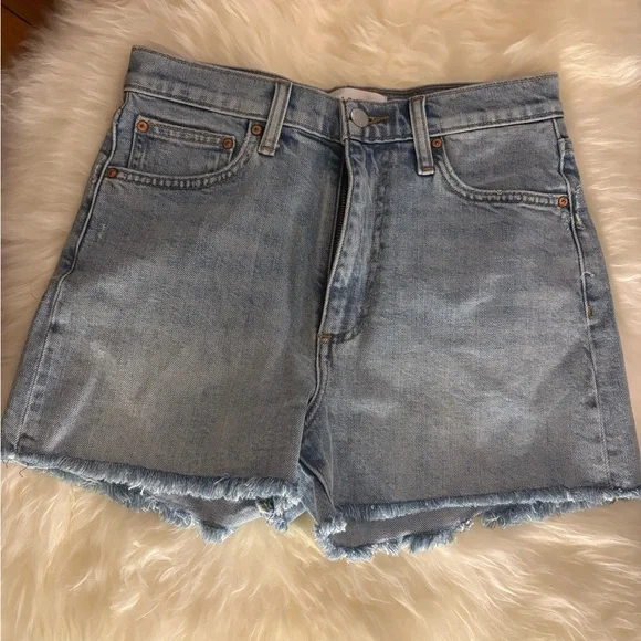 Aritzia Denim Forum The 50’s Arlo Short sz 27 - Picture 3 of 5